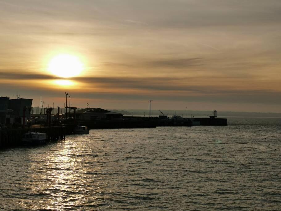 그랑빌 Charme Et Zenitude, Avec Vue Exceptionnelle Sur Le Port 빌라 외부 사진